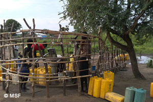 キャンプには日々、南スーダン人難民が到着する