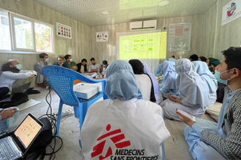 医療スタッフの研修の様子　Ⓒ MSF