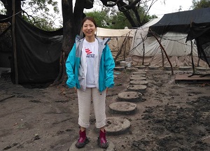 雨期には長靴が大活躍　© MSF