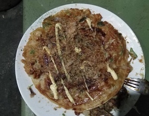 お好み焼きを作ったら、好評でした　© MSF