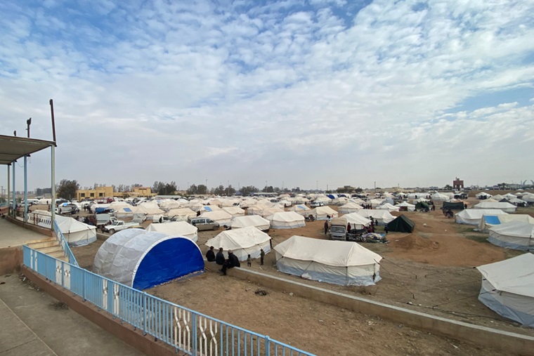 シリア北東部のタブカにあるキャンプ。避難民が増え続けている=2024年12月5日　Ⓒ Matthew Cowling/MSF