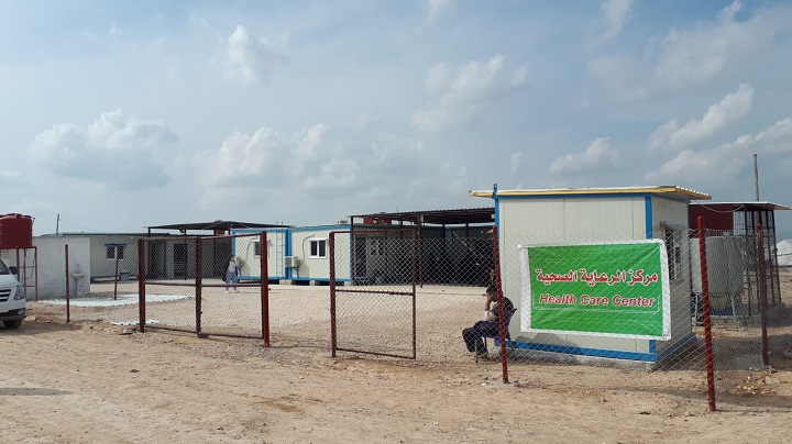 アルホール避難民キャンプでMSFが開設した医療センター　© MSF
