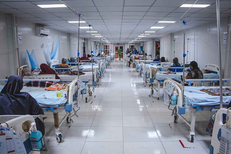 MSFが運営する病院にある入院栄養治療センターの病室＝2022年6月7日 © Nasir Ghafoor/MSF