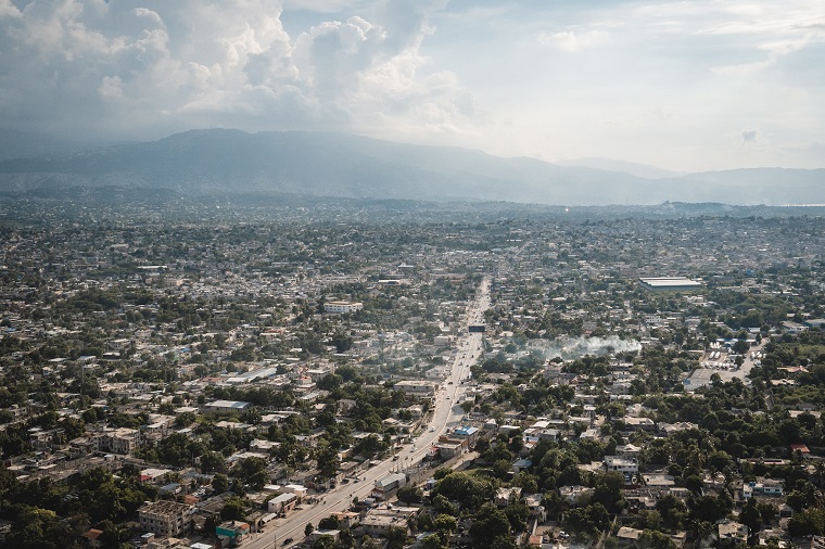 ポルトープランスの航空写真＝2021年9月25日　© Pierre Fromentin/MSF