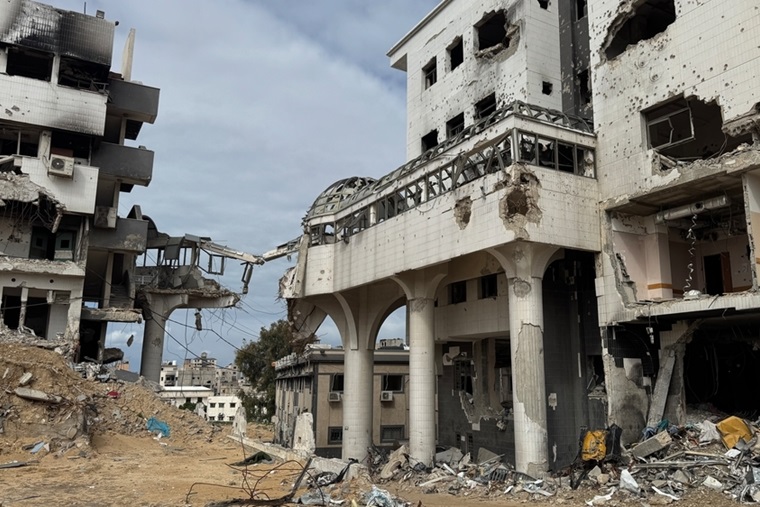 激しく破壊された、ガザ北部のシファ病院＝2025年2月7日　© Nour Alsaqqa/MSF