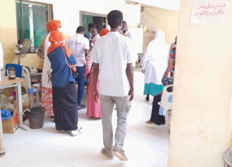 スーダン、北ダルフール州にあるエル・ファシール南病院内の様子＝2023年4月26日 © MSF