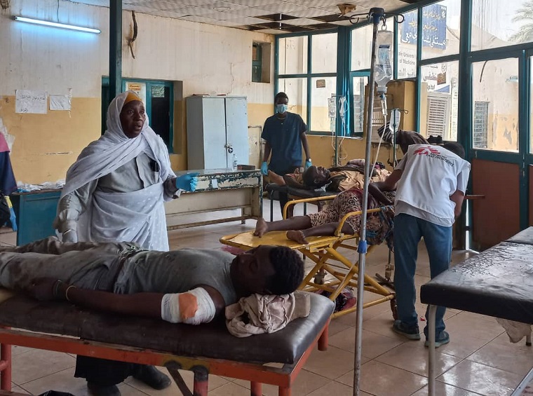 MSFが支援するバシャール大学病院では9月10日に市場で発生した爆発で、60人以上の負傷者と43人の死者を受け入れた＝2023年9月10日 © MSF