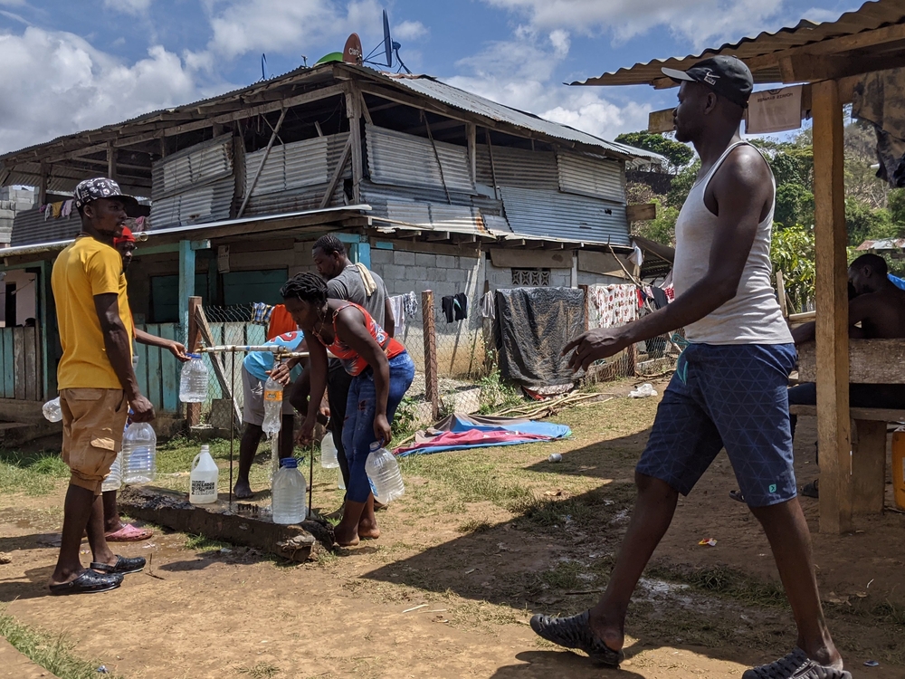 パナマに抜けた移民が到着する町バホ・チキート。400人あまりの住民は、移民の急増に影響を受けている 🄫 Marcos Tamariz/MSF