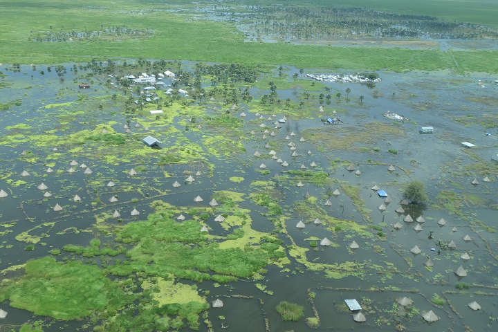 南スーダン・ユニティー州周辺の大洪水の様子=2021年10月16日 © Tomas Bendl/ MSF