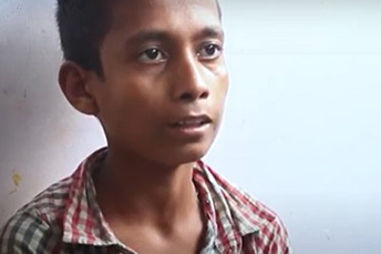 バングラデシュ：「学校へ行きたい・・・」 家を失ったロヒンギャ少年の希望
