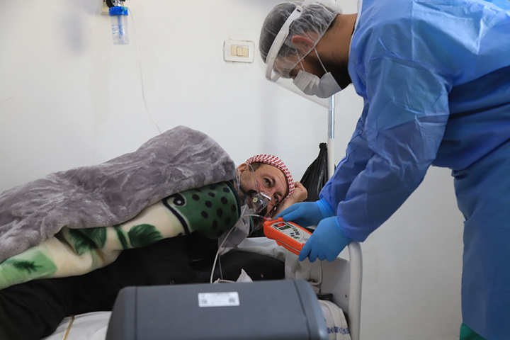 2020年以降、新型コロナウイルスの感染拡大でシリアの人びとはさらなる苦境に置かれている　© Abdul Majeed Al Qareh/MSF